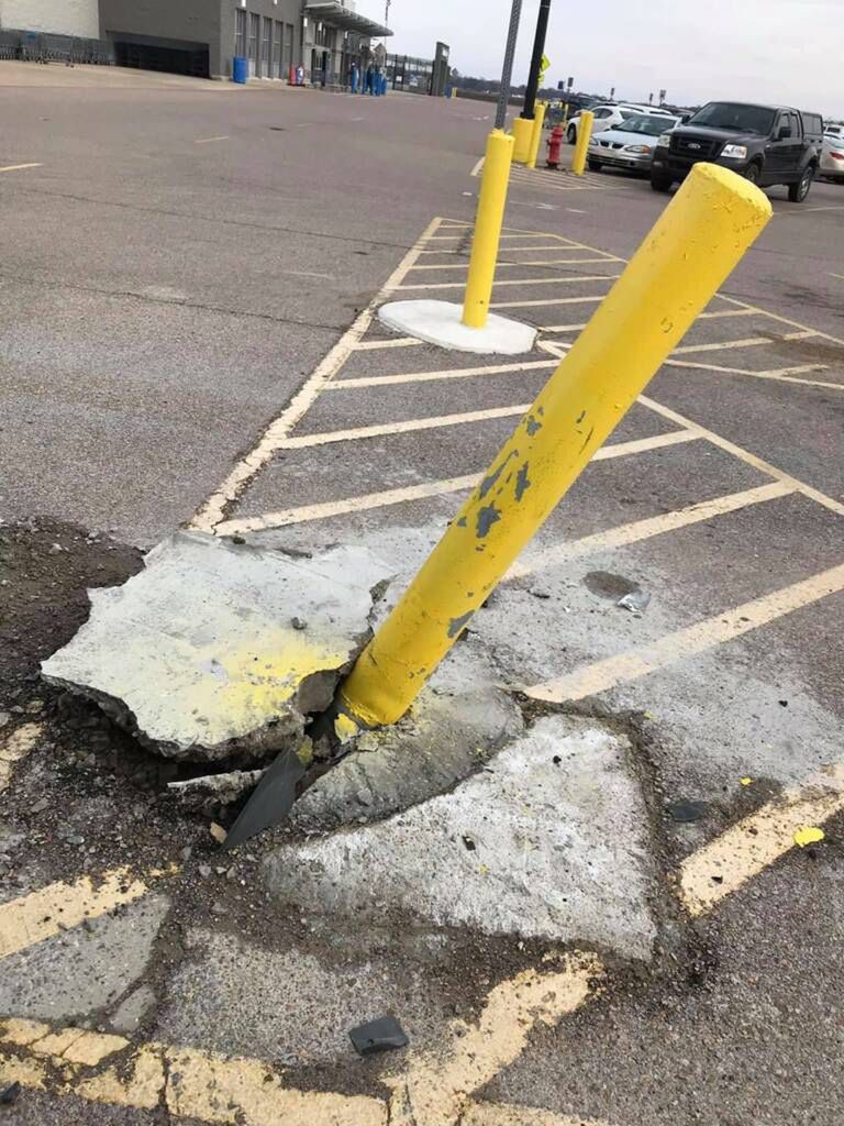 Facebook/Osceola Walmart Pole