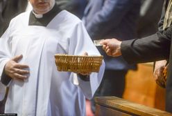 Kolęda 2020. Proboszcz zebrał rekordowe koperty. Odwdzięcza się, organizując koncert gwiazdy pop-rocka