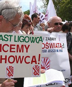Protest przed Sejmem przeciw Giertychowi