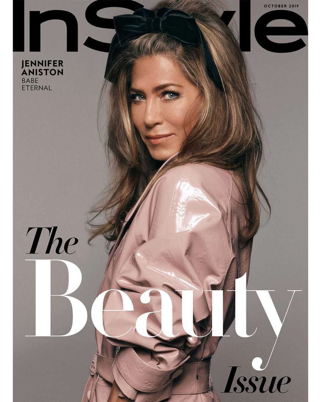 Jennifer Aniston pozuje na okładce InStyle