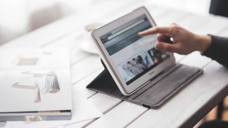 Niektóre urządzenia łączą funkcjonalność laptopa i wygodę tableta