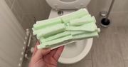 Odkąd znam ten przepis, nie kupuję już kostek do WC. Wolę zrobić je sama