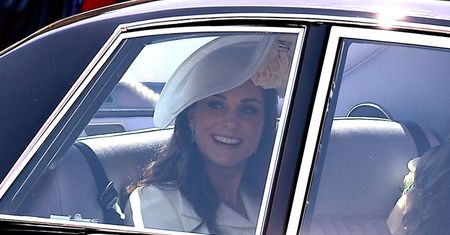 Trzeci raz w tej same sukni. Oto, w czym pojawiła się księżna Kate na ślubie Meghan i Harry'ego