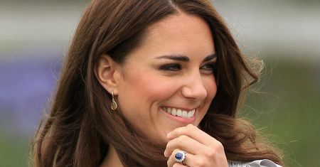 Kate i sekretne wejście do pubu. Trudno ją przyłapać