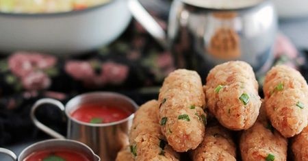 Mercimek köftesi. Tureckie klopsiki z soczewicy i kaszy bulgur