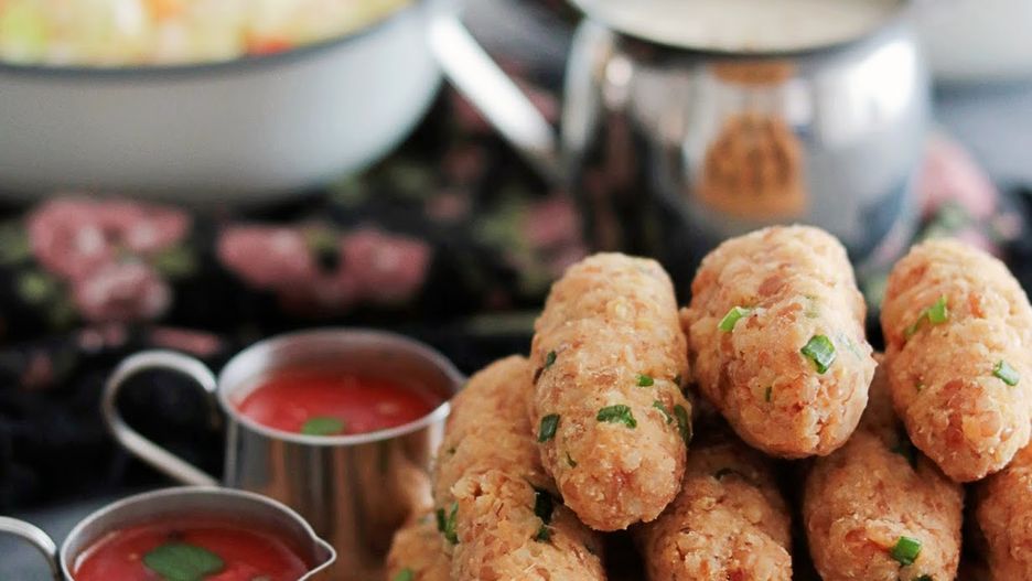 Mercimek köftesi. Tureckie klopsiki z soczewicy i kaszy bulgur