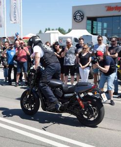 Polak pobił rekord Guinnessa w najdłuższym paleniu gumy na motocyklu