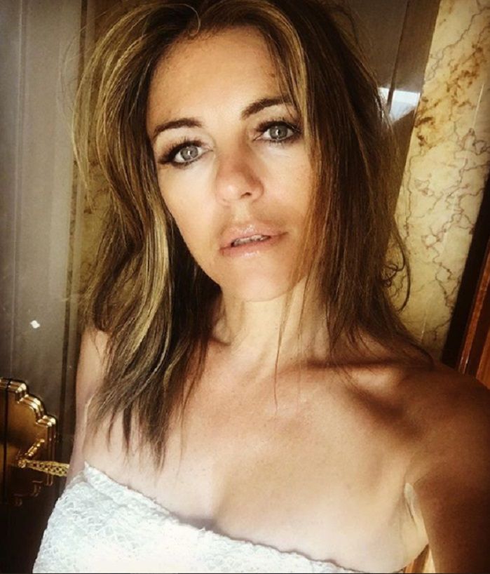 Elizabeth Hurley znów się rozebrała. Dwudziestolatki mogą jej zazdrościć