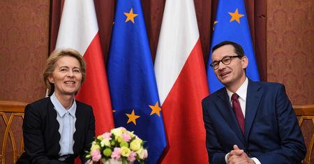 Niemcy. Media: Bruksela musi szanować legalność rządów krajów Europy Środkowej i Wschodniej