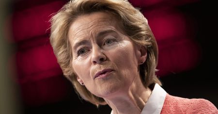 Ursula von der Leyen w ogniu krytyki. Niemieckie media o "wyciągnięciu ręki do Polski i Węgrów"