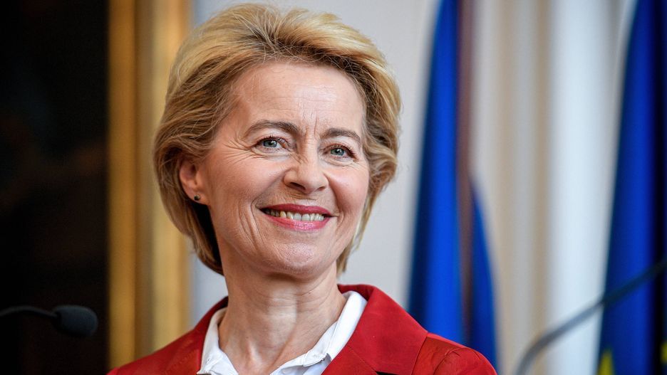 Ursula von der Leyen jest pierwszą kobietą na stanowisku szefa KE