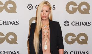 Iggy Azalea w samej marynarce na uroczystej gali
