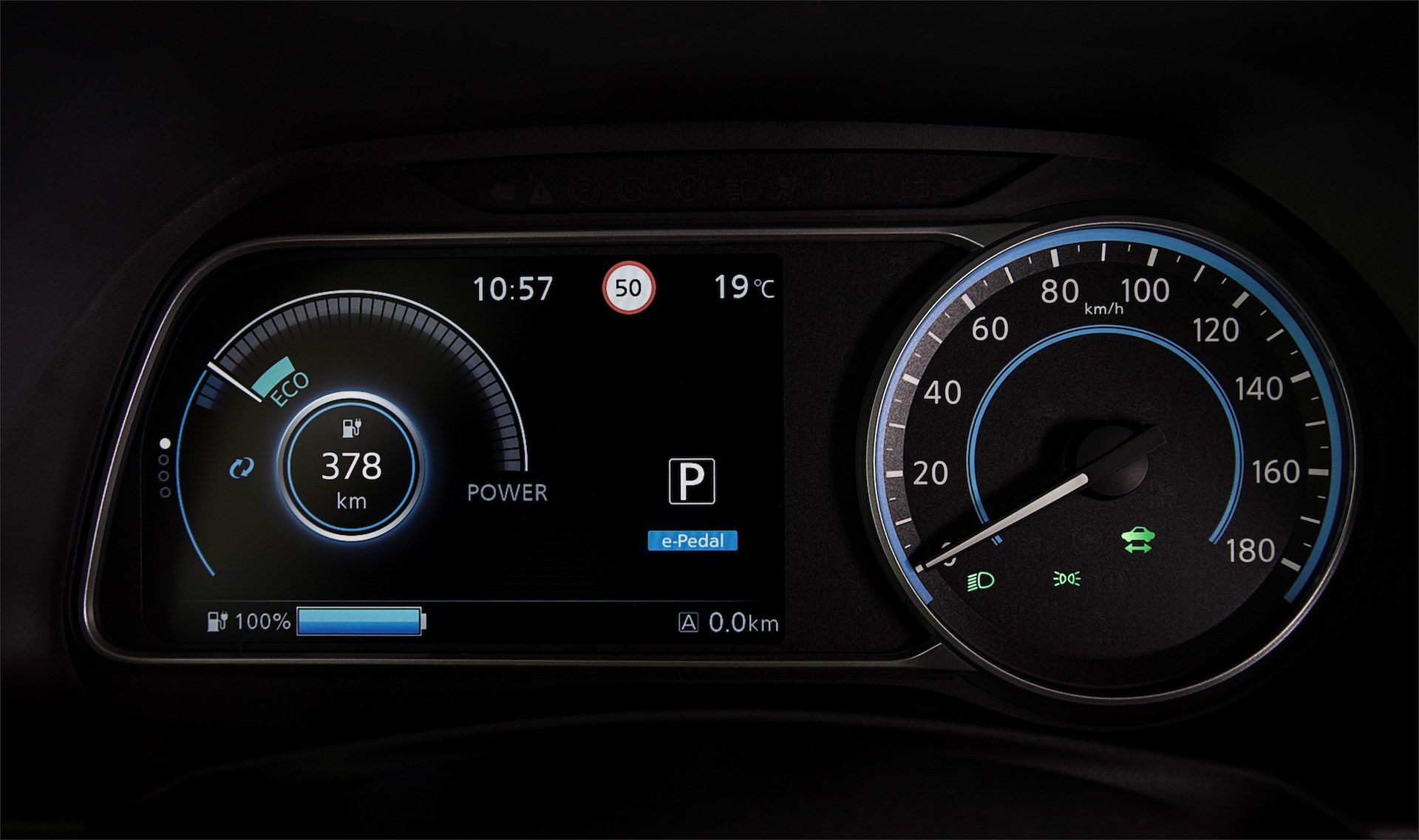 Nissan Leaf - nowy model na rok 2018 / fot. Mateusz Żuchowski 