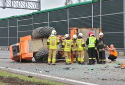 Armagedon na S2. Walec zjechał z ciężarówki, kilometrowe korki
