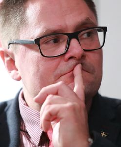 Odmowa udzielenia komunii. Prawicowy publicysta Tomasz Terlikowski broni Szymona Hołowni