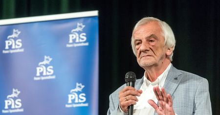Protest w Sejmie. Terlecki oskarża: chodzi o obniżenie pozycji Polski