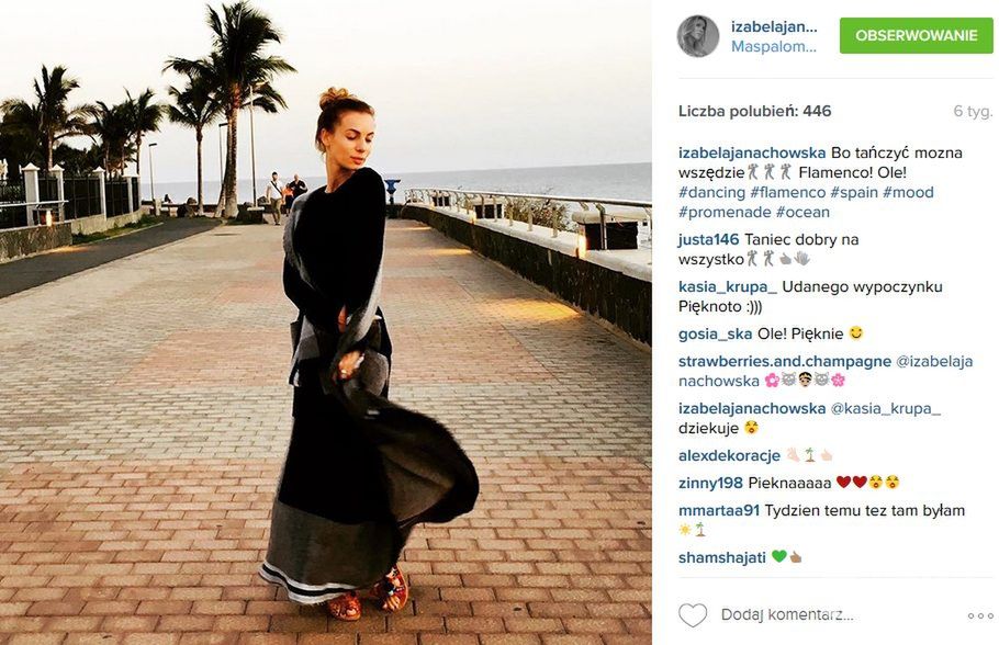 Izabela Janachowska w butach z minipomponami (fot. Instagram)