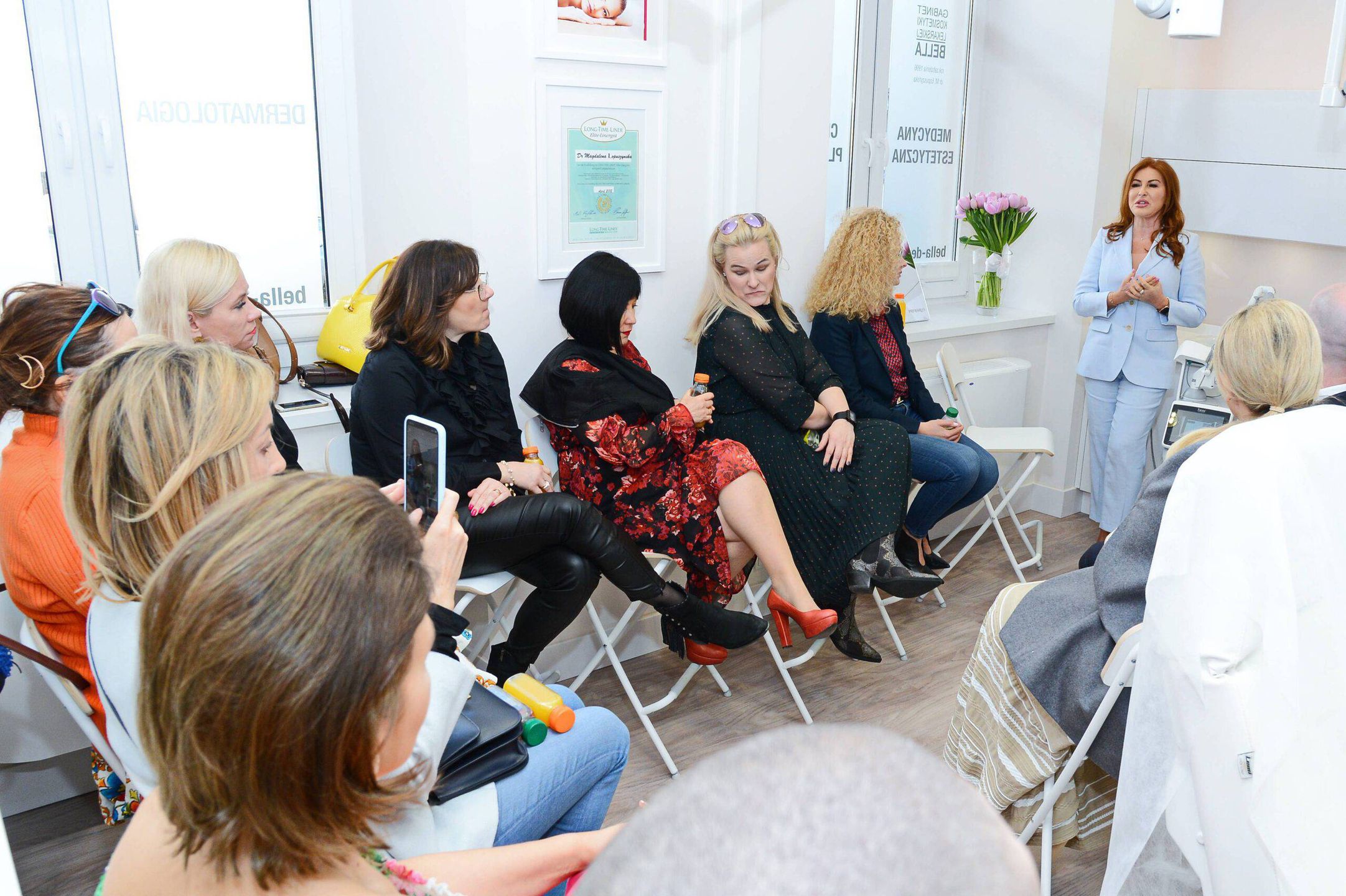 Spotkanie prasowe w gabinecie Bella