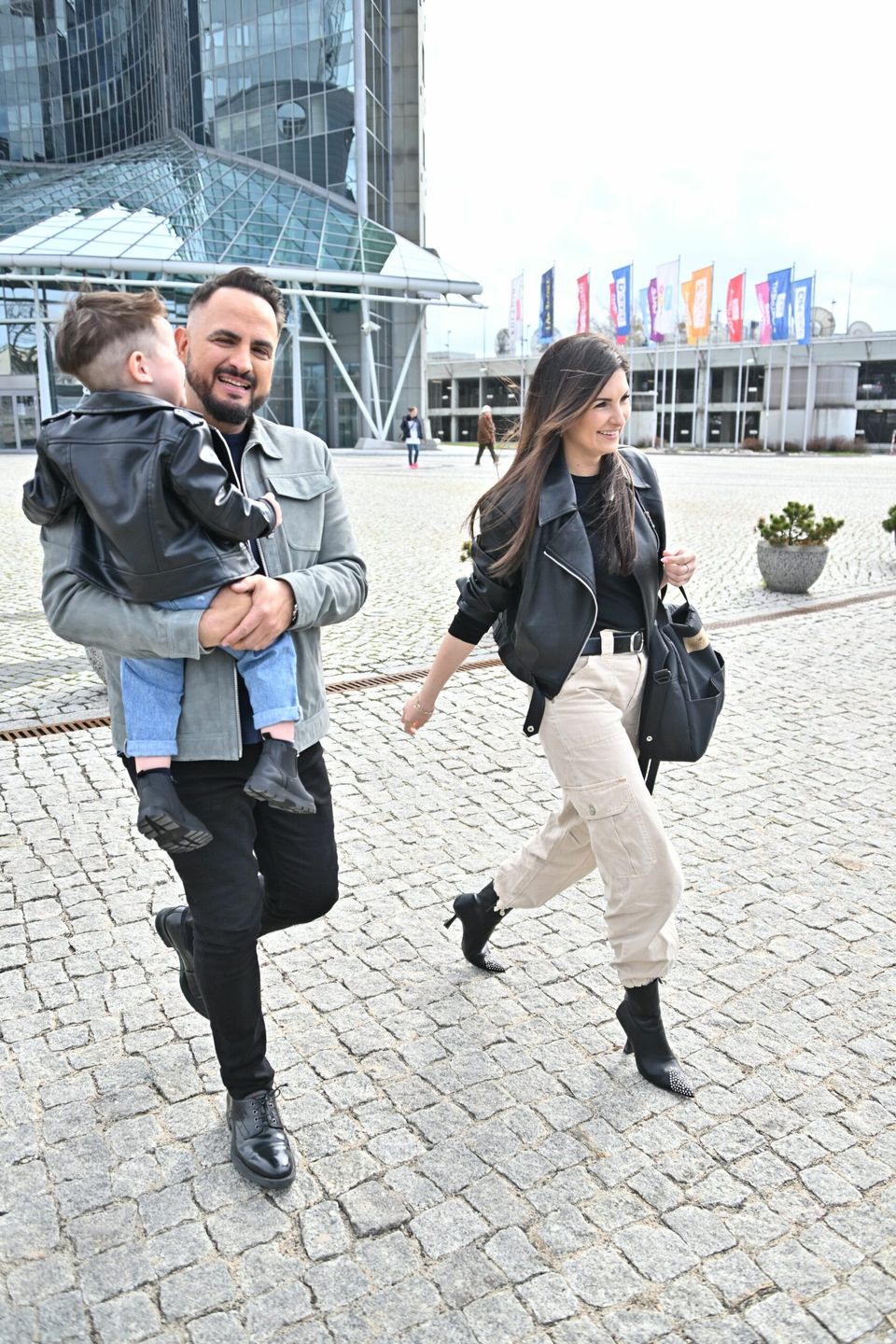 Agustin Egurrola z żoną Dianą i synem Oscarem