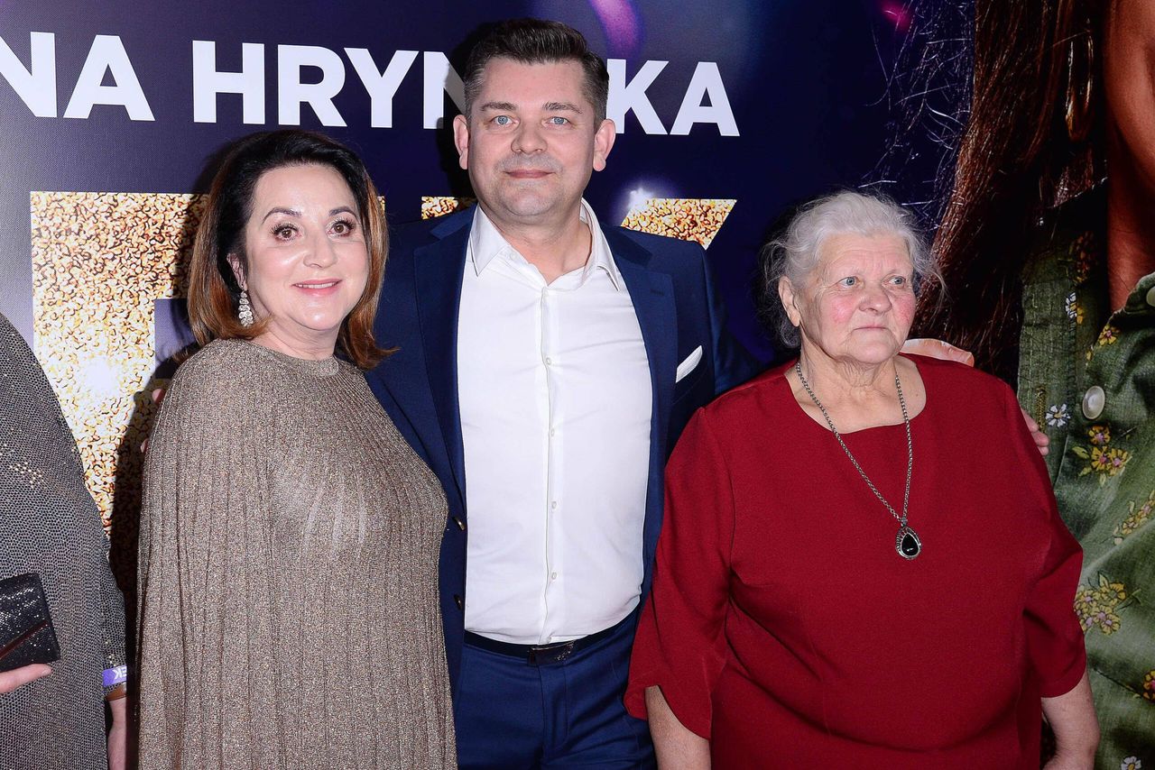 Zenek Martyniuk z mamą i żoną