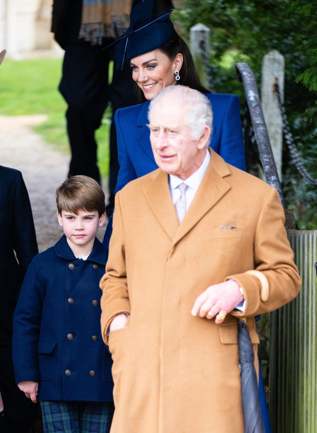 Król Karol III wciąż ma opuchnięte palce (fot. GettyImages)