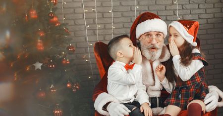 Czy dzieci powinny wierzyć w Świętego Mikołaja? Jak z nimi o nim rozmawiać?