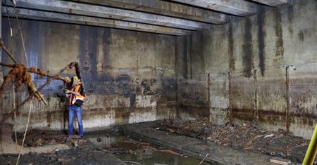 Archeolodzy odkryli dawną stację transformatorową pod Starym Rynkiem w Poznaniu
