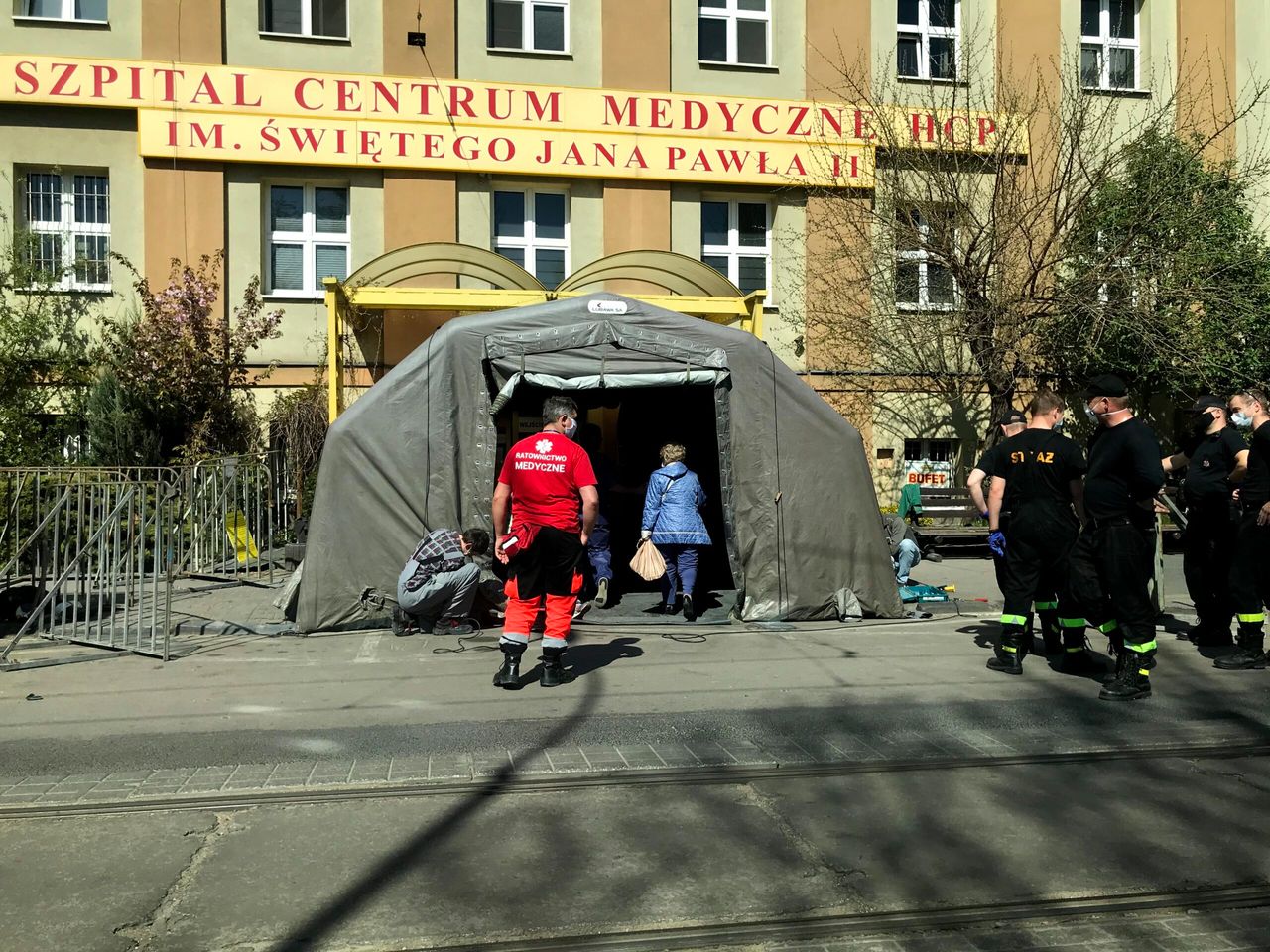 Kolejny dzień z bardzo wysokim wskaźnikiem zachorowań