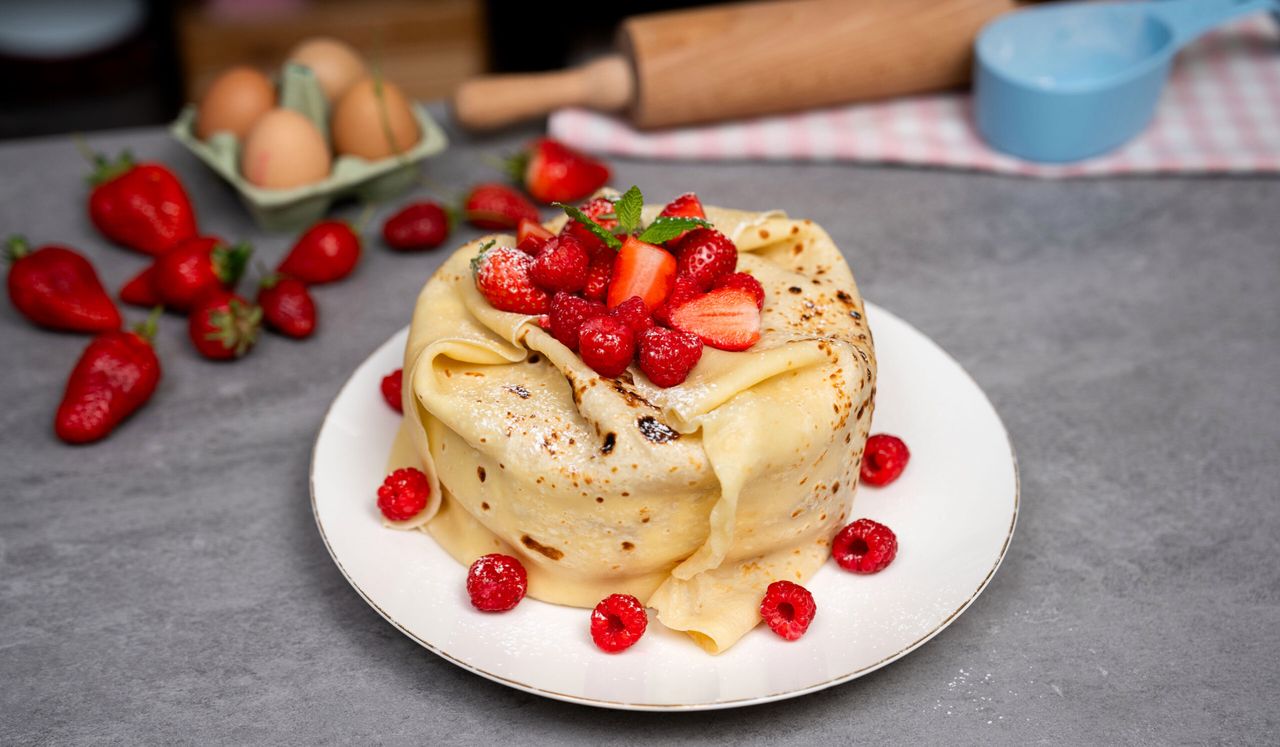 Tort naleśnikowy z mascarpone i owocami- Pyszności