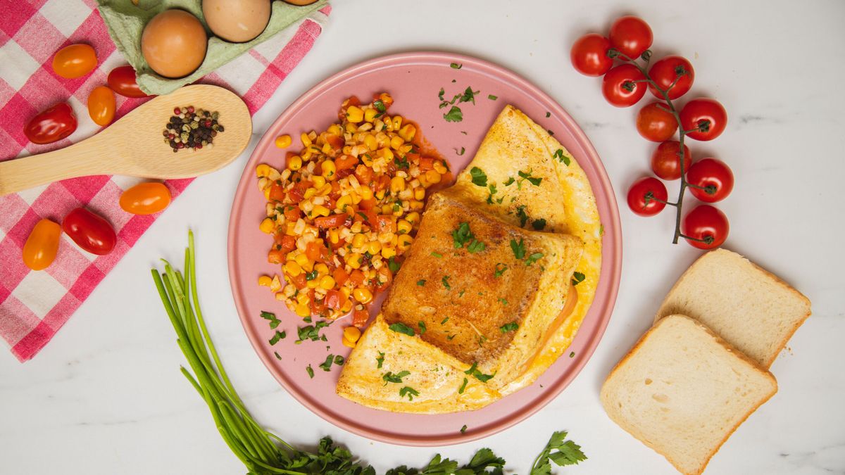 Omlet z serdelkami- Pyszności