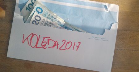 Ksiądz był chory. Wysłał na kolędę kucharkę i kościelną