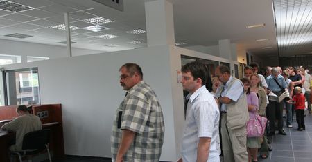 Łódź. Mężczyzna zmarł, kiedy czekał w kolejce