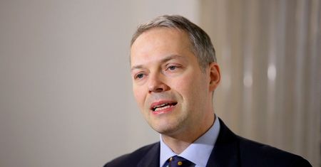 Marcin Makowski: Pośle Żalku, trochę za pana wstyd, a trochę żal