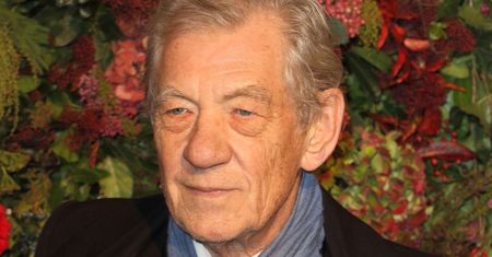 Ian McKellen bronił Spaceya i Signera. Aktor przeprasza za swoje słowa