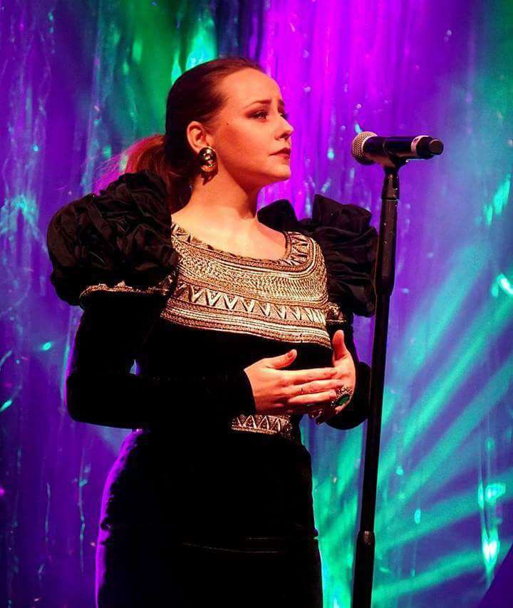 Marlena Szpak – siostra Michała Szpaka w zjawiskowej kreacji