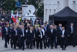 Zagraniczne media o awanturze na Krakowskim Przedmieściu