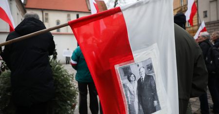 Nowe tablice w Smoleńsku. MSZ chce ich usunięcia