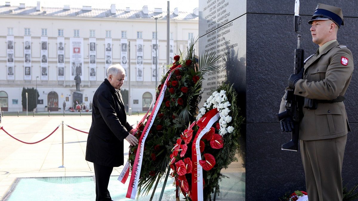 Obchody 10. rocznicy katastrofy Smoleńskiej w cieniu epidemii koronawirusa w Polsce.