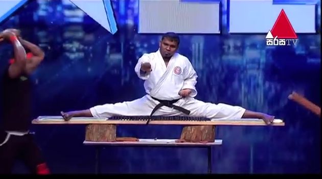 32-letni karateka stracił równowagę i spadł z konstrukcji