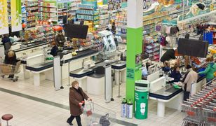 Sklepy chcą, by klienci tyli? Ustawiają przekąski tak, że nie można się oprzeć