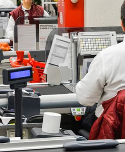Kasjerzy boją się, że automatyzacja odbierze im pracę. Najwięcej obaw jest w dyskontach