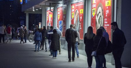 Możemy pójść z dzieckiem do sklepu, ale nie możemy samodzielnie go wysłać na zakupy