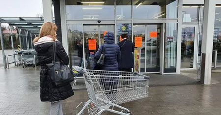 Polacy kreślą scenariusze na najbliższą przyszłość. Droższe jedzenie, bankructwo firm i niższe pensje