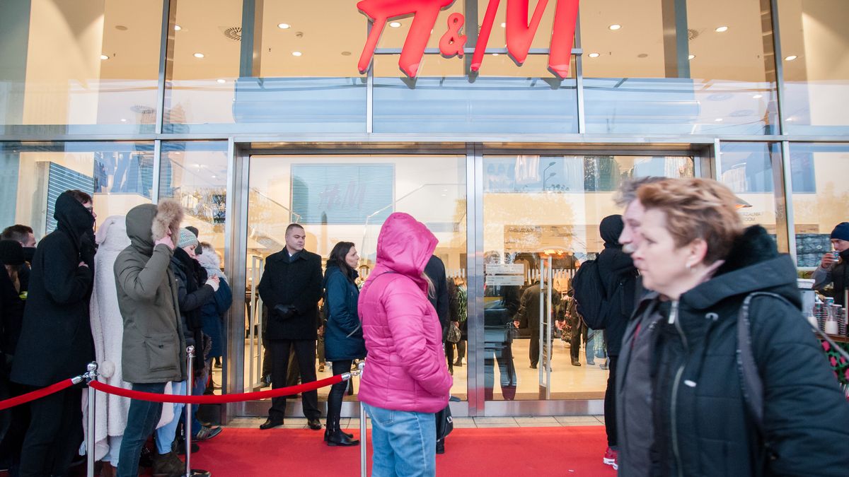 H&M zleca prawie połowę produkcji w Bangladeszu