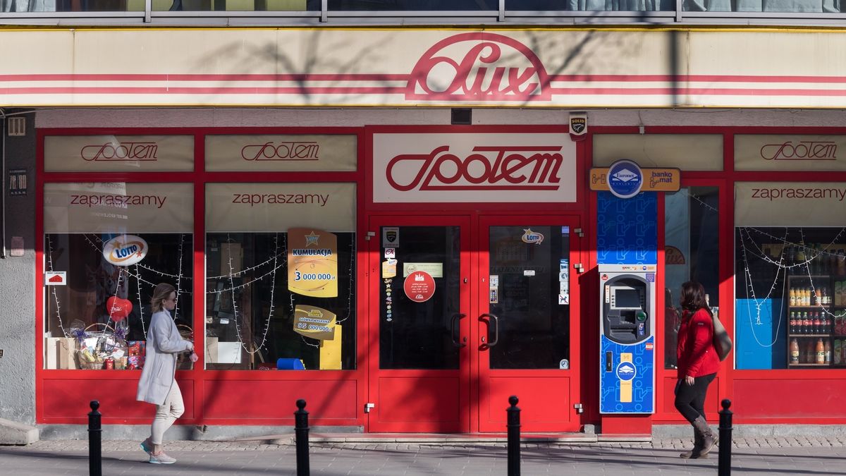 Już wkrótce w wybranych sklepach "Społem" staną maszyny do odbioru i nadawania przesyłek