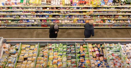 Nowe stawki VAT. Ośmiorniczki i kawior w górę, smoczki i żywność dla niemowląt będą tańsze