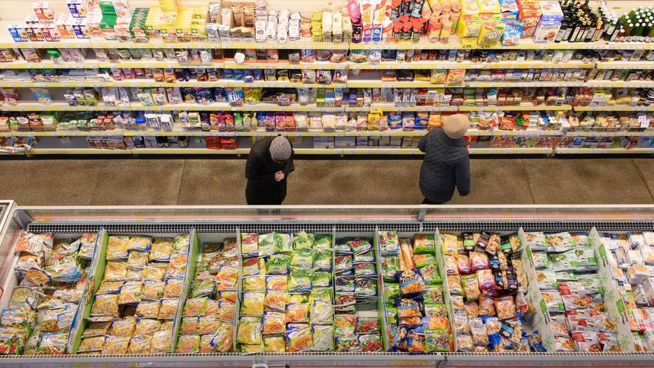 Po obniżce VAT potanieją artykuły higieniczne, żywność dla niemowląt. Więcej zapłacimy za lód w kostkach czy niektóre przyprawy 