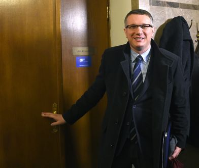 Pięć pokoi, salon i jadalnia. Zobacz jak mieszka Przemysław Wipler