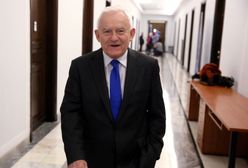 Miller: skandaliczna ustawa, prezydent powinien ją zawetować