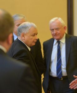 "Kaczyński nie korzysta z Internetu, nie ma Twittera, ale wie o wszystkim". Miller dla WP o kryzysie rządu